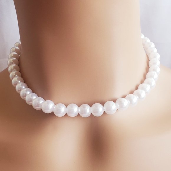 Pearl Necklace - Picture 1 of 1